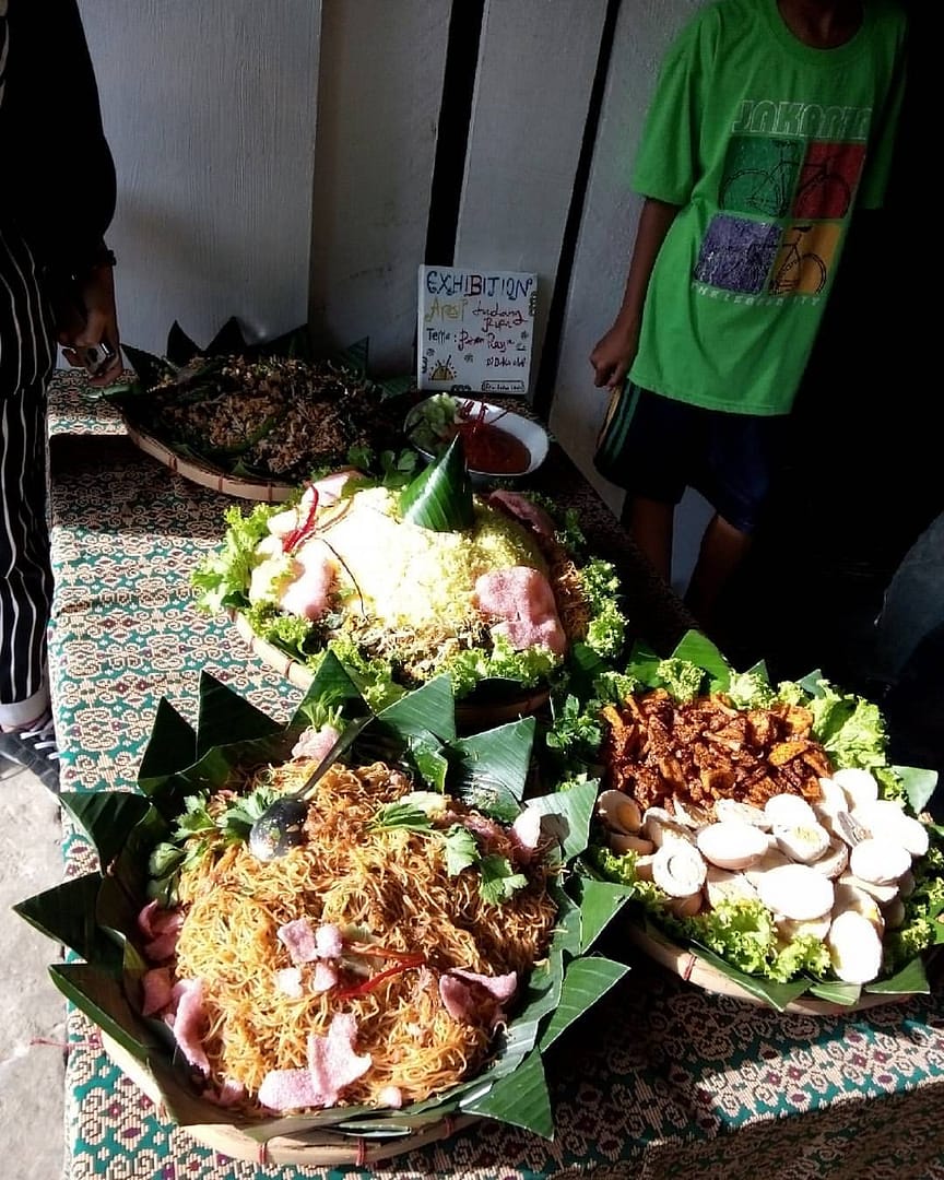 13671071_1751924448404328_619034946_n